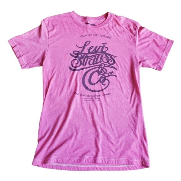 Red Levi's Logo Casual T-Shirt - Picture 2 of 12